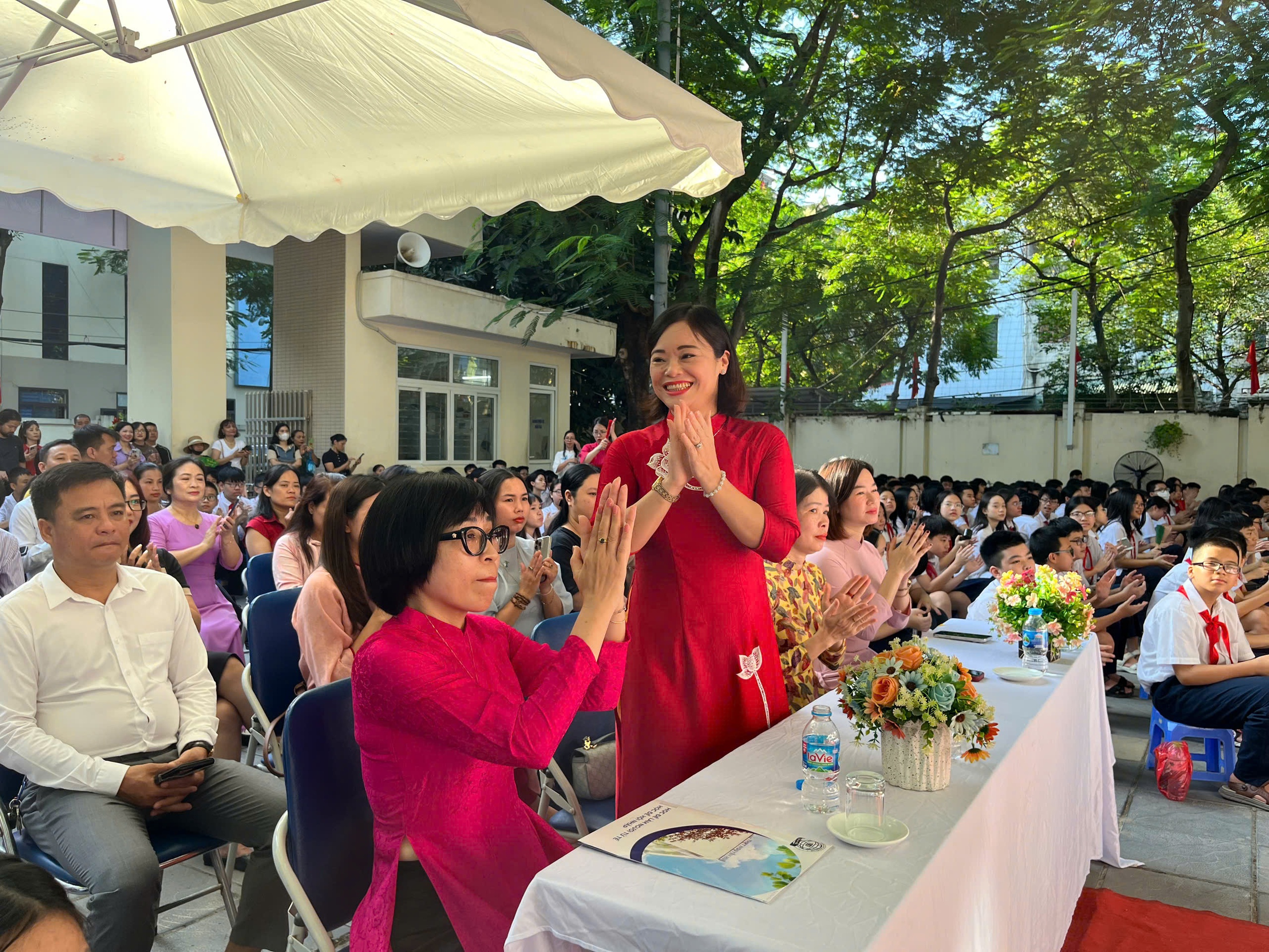 Rộn ràng không khí khai giảng năm học mới tại phường Ngọc Hà- Ảnh 25.