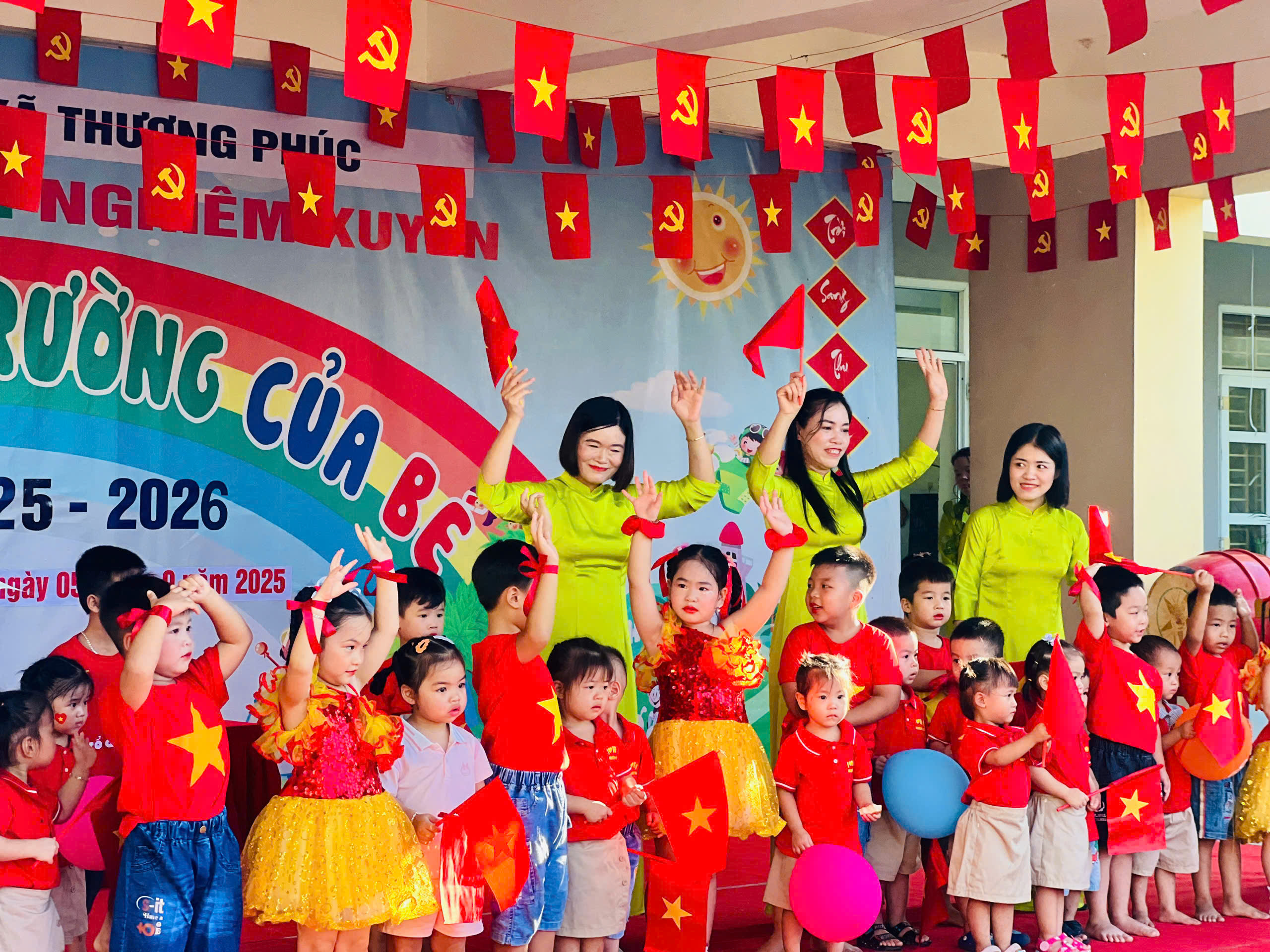 Những hình ảnh về không khí khai giảng năm học mới trên địa bàn xã Thượng Phúc- Ảnh 13.