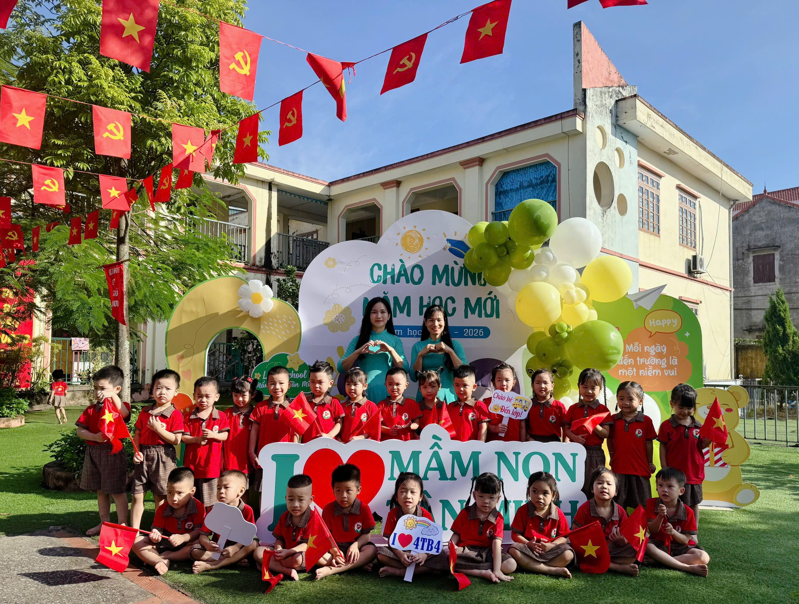 Những hình ảnh về không khí khai giảng năm học mới trên địa bàn xã Thượng Phúc- Ảnh 23.