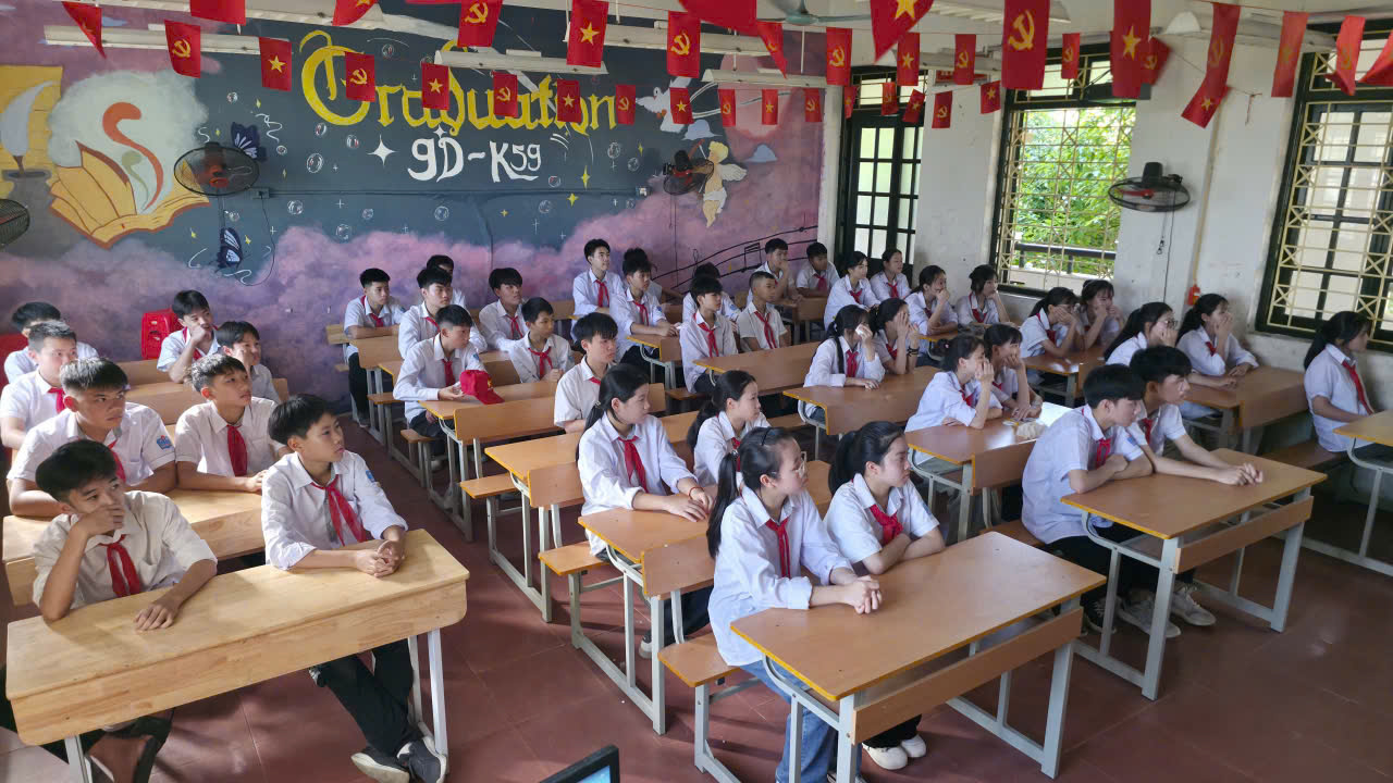 Những hình ảnh về không khí khai giảng năm học mới trên địa bàn xã Thượng Phúc- Ảnh 35.