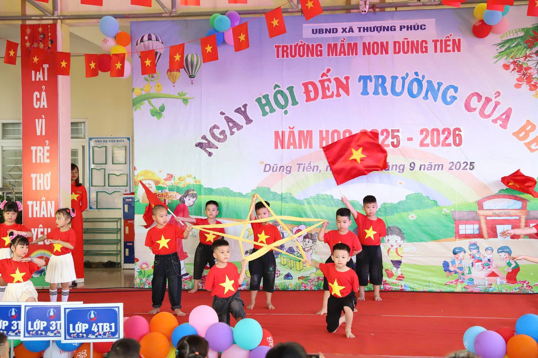 Những hình ảnh về không khí khai giảng năm học mới trên địa bàn xã Thượng Phúc- Ảnh 11.