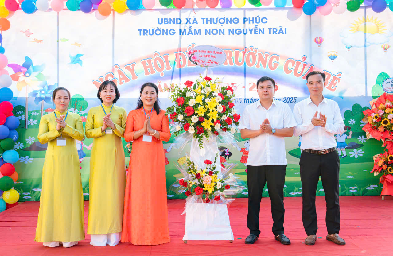 Những hình ảnh về không khí khai giảng năm học mới trên địa bàn xã Thượng Phúc- Ảnh 16.