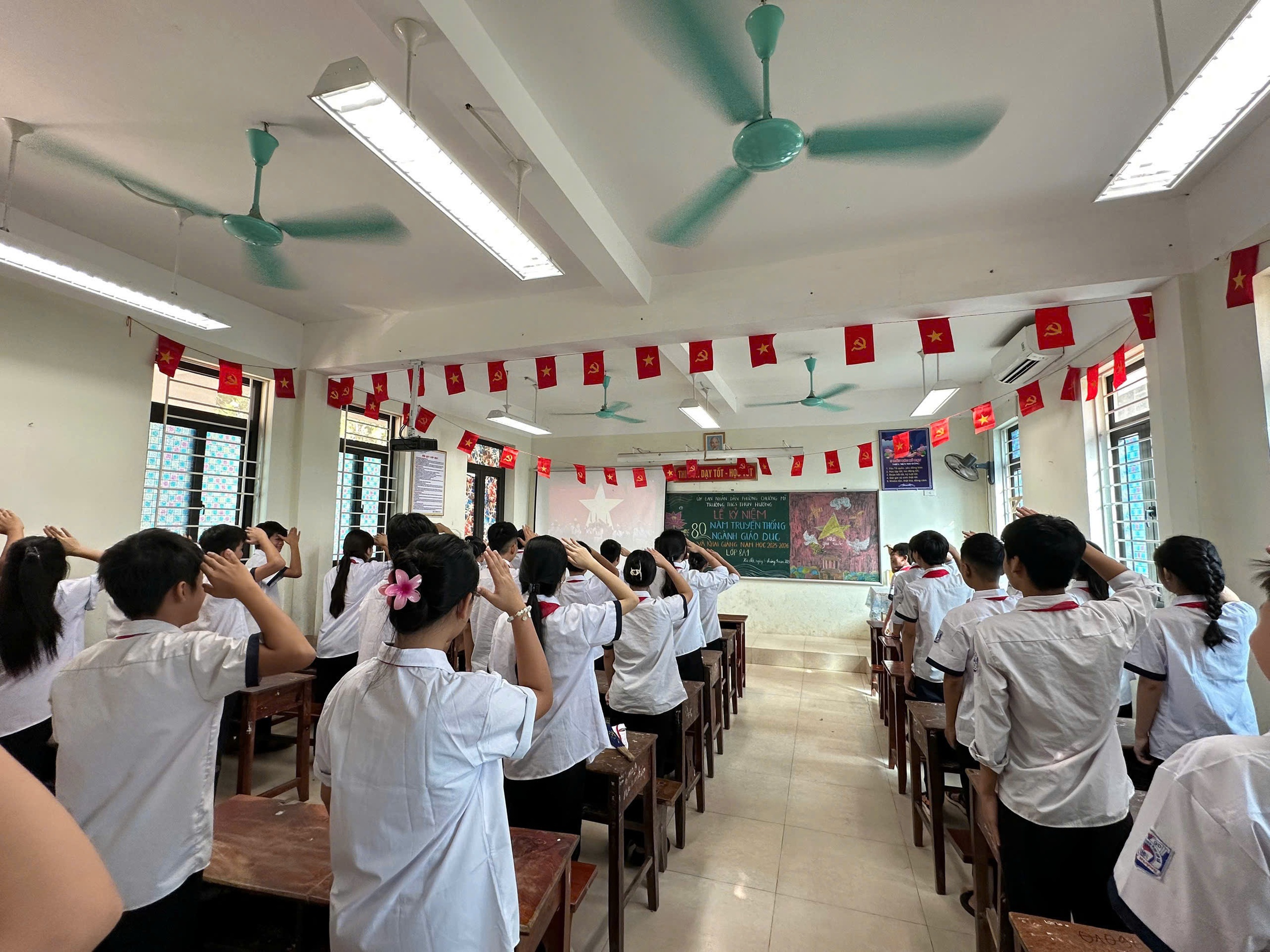 Chương Mỹ hân hoan đón năm học mới 2025 - 2026- Ảnh 13.