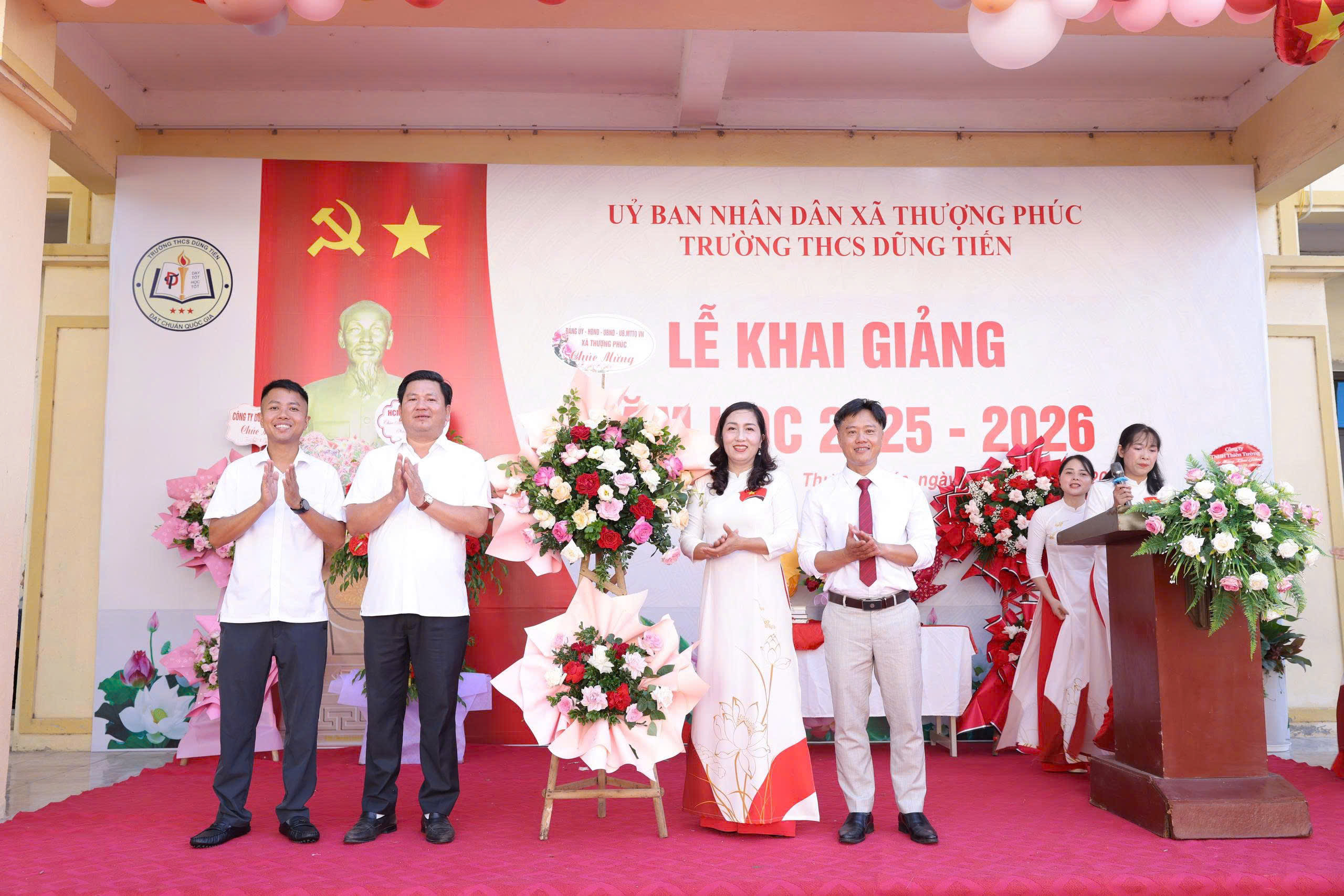 Những hình ảnh về không khí khai giảng năm học mới trên địa bàn xã Thượng Phúc- Ảnh 1.