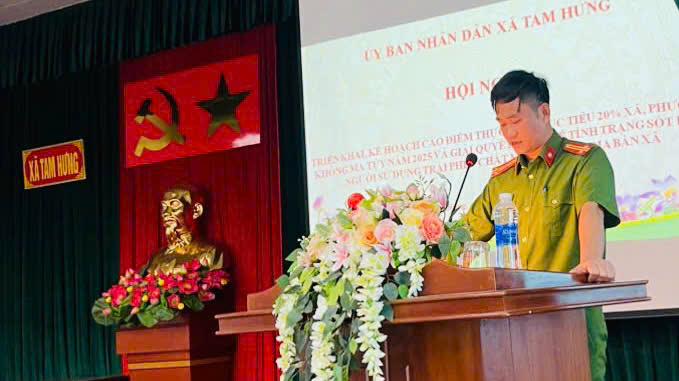 UBND xã Tam Hưng triển khai cao điểm xây dựng xã, phường "không ma túy" năm 2025- Ảnh 2.