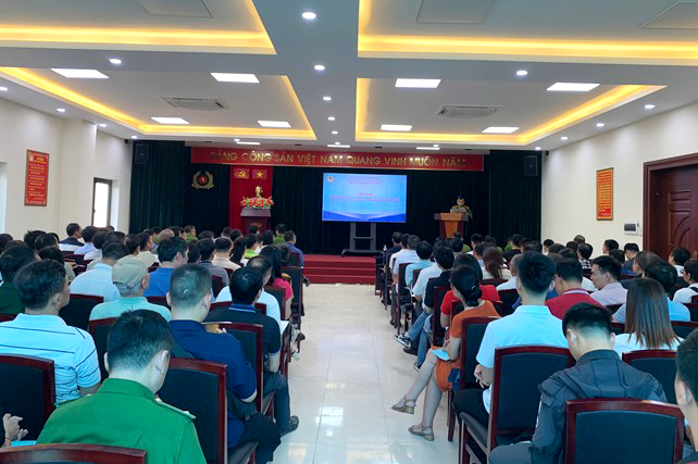 Đổi mới, sáng tạo hướng dẫn khai báo dữ liệu phòng cháy, chữa cháy trực tuyến- Ảnh 1.