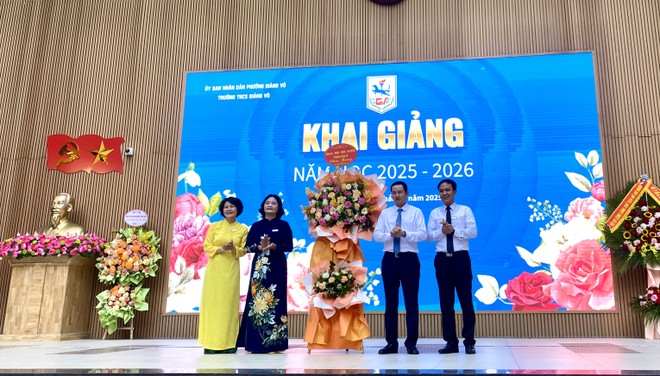 Phường Giảng Võ: Tổ chức Lễ khai giảng đặc biệt, kết nối trực tuyến với điểm cầu Trung ương- Ảnh 2.