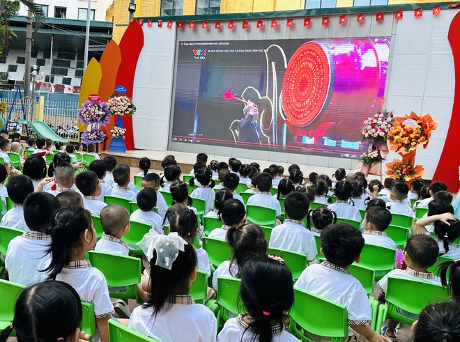 Phường Giảng Võ: Tổ chức Lễ khai giảng đặc biệt, kết nối trực tuyến với điểm cầu Trung ương- Ảnh 6.