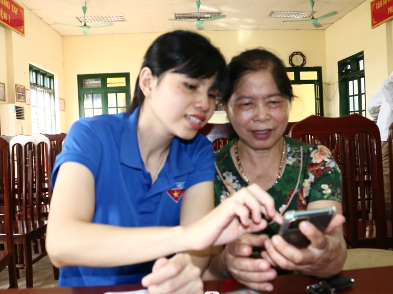 Xã Mỹ Đức tiếp tục lan tỏa mô hình " Điểm bình dân học vụ số lưu động"- Ảnh 4.