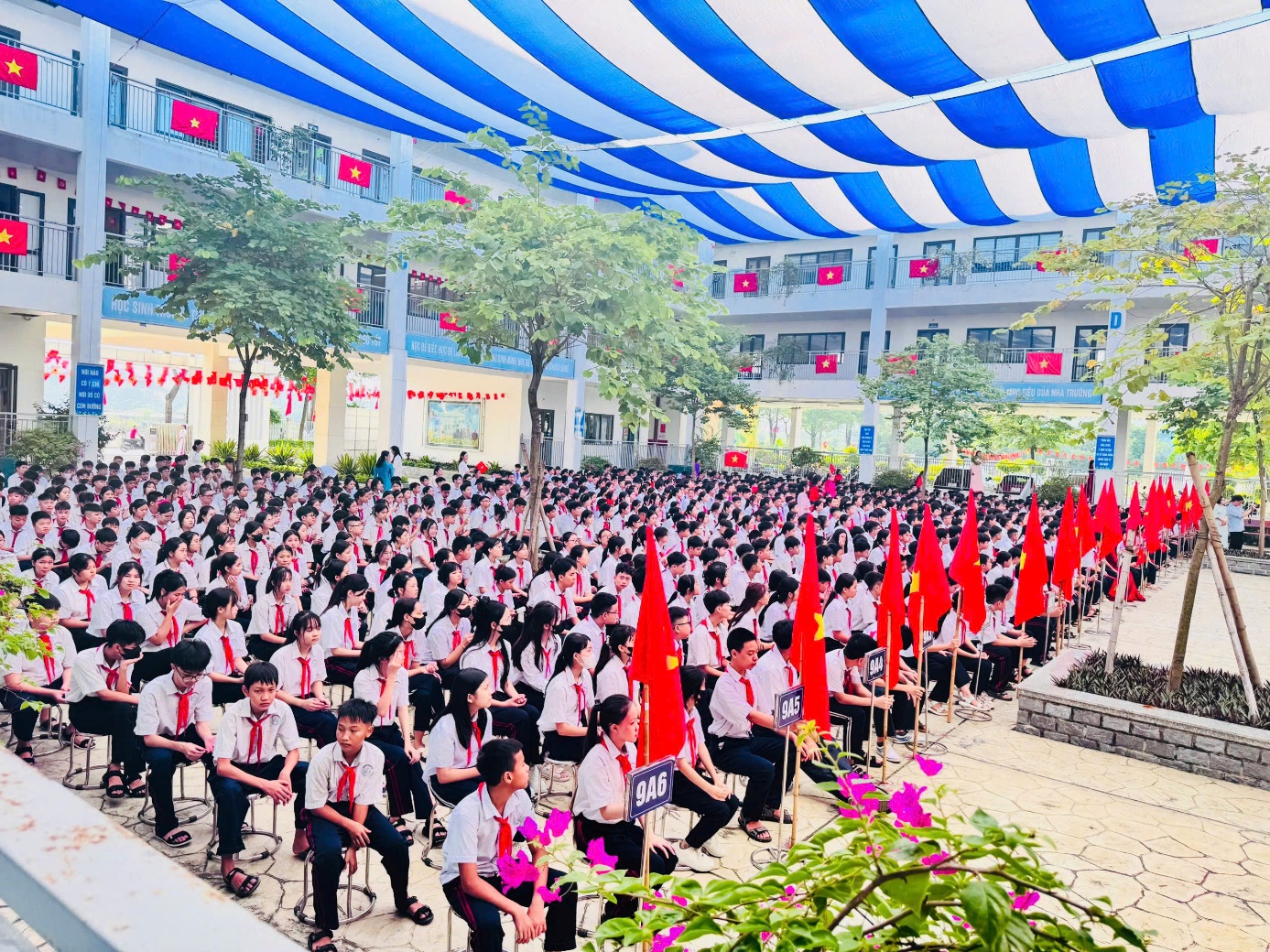 Lễ khai giảng năm học mới 2025 - 2026 tại phường Thượng Cát: Năm học gieo mầm khát vọng, vun đắp tương lai- Ảnh 2.