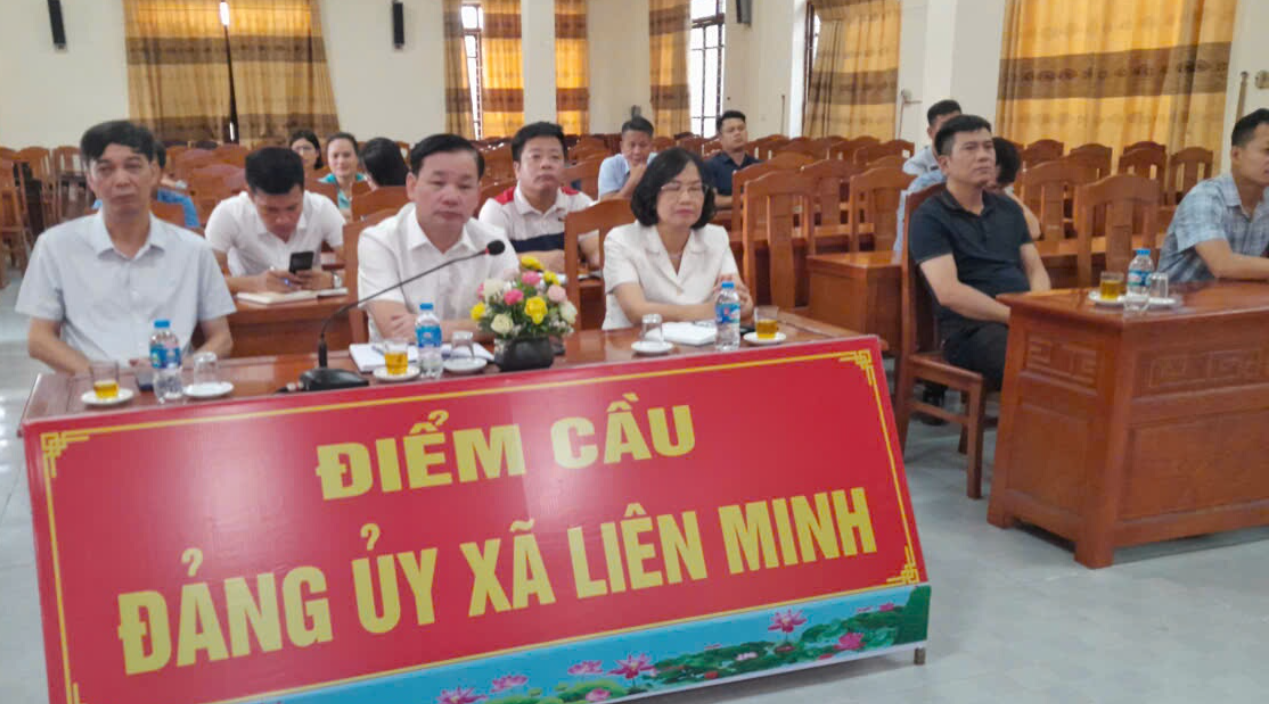 Xã Liên Minh tham gia lớp bồi dưỡng cập nhật kiến thức, kỹ năng cho đội ngũ cán bộ lãnh đạo, quản lý xã, phường- Ảnh 1.