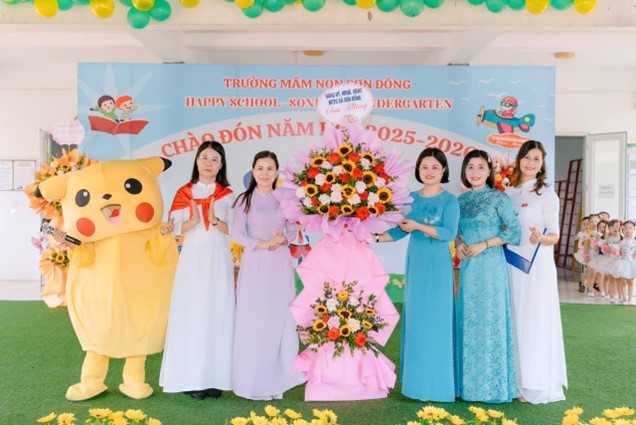 Gần 15.000 học sinh xã Sơn Đồng dự Lễ khai giảng đặc biệt- Ảnh 8.