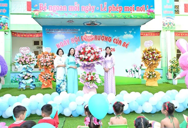Gần 15.000 học sinh xã Sơn Đồng dự Lễ khai giảng đặc biệt- Ảnh 33.