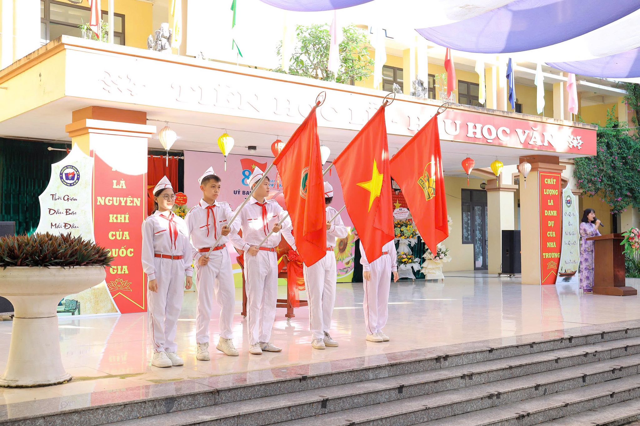 Phụ huynh xã Nam Phù đồng thuận với chủ trương về việc thống nhất 1 bộ sách giáo khoa