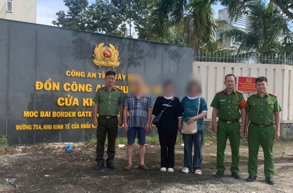 Công an phường Định Công kịp thời giải cứu cô gái trẻ khỏi bẫy lừa đảo “bắt cóc online" sang Campuchia- Ảnh 1.