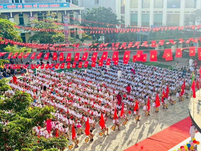 Bảo hiểm Y tế- Chính sách an sinh đồng hành chăm sóc sức khỏe cho học sinh sinh viên.- Ảnh 2.