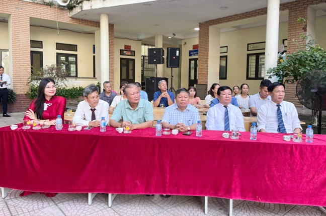 Trên 16.000 học sinh các cấp học xã Hoài Đức phấn khởi, hân hoan trong ngày khai giảng năm học mới 2025 – 2026- Ảnh 11.