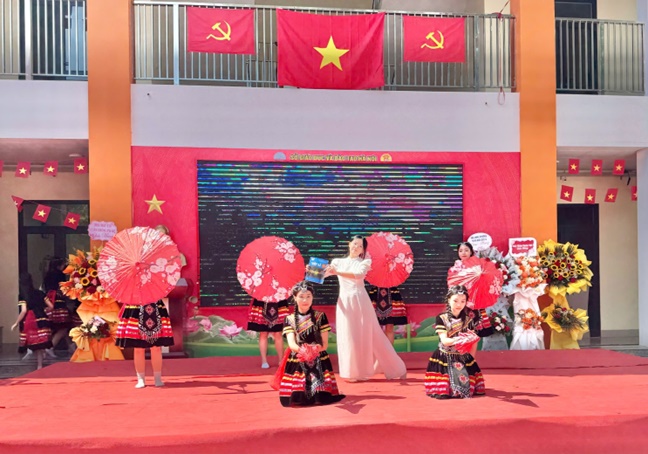Trên 16.000 học sinh các cấp học xã Hoài Đức phấn khởi, hân hoan trong ngày khai giảng năm học mới 2025 – 2026- Ảnh 15.