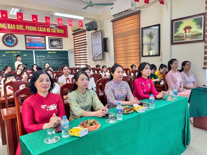 Trên 16.000 học sinh các cấp học xã Hoài Đức phấn khởi, hân hoan trong ngày khai giảng năm học mới 2025 – 2026- Ảnh 18.