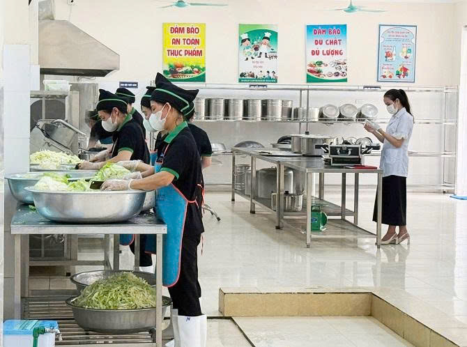 Tăng cường quản lý, bảo đảm an toàn thực phẩm trường học- Ảnh 1.