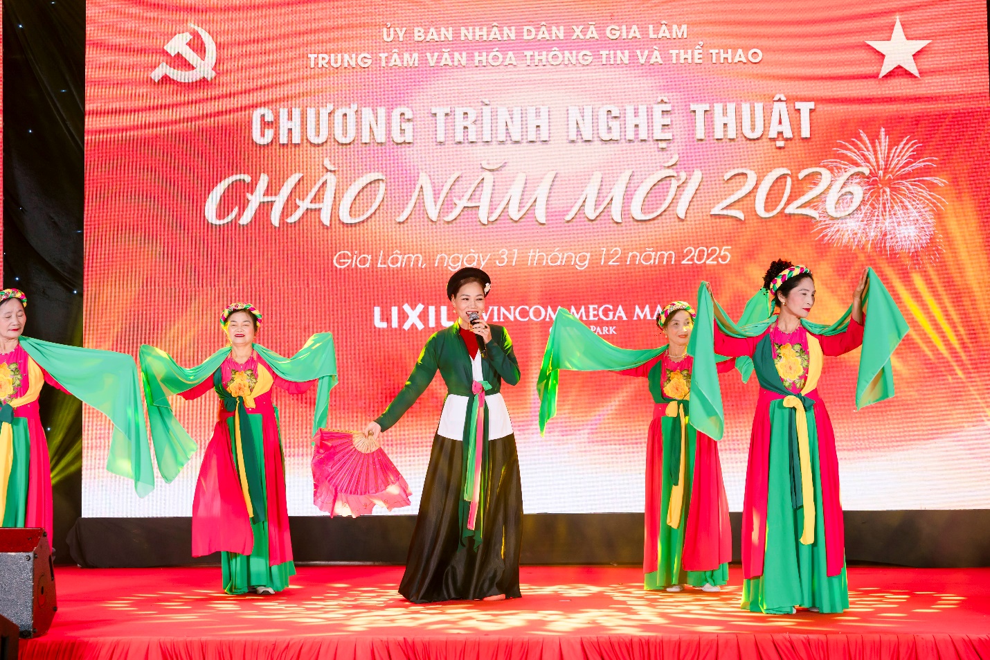 Gia Lâm tưng bừng chương trình nghệ thuật chào năm mới 2026- Ảnh 7.