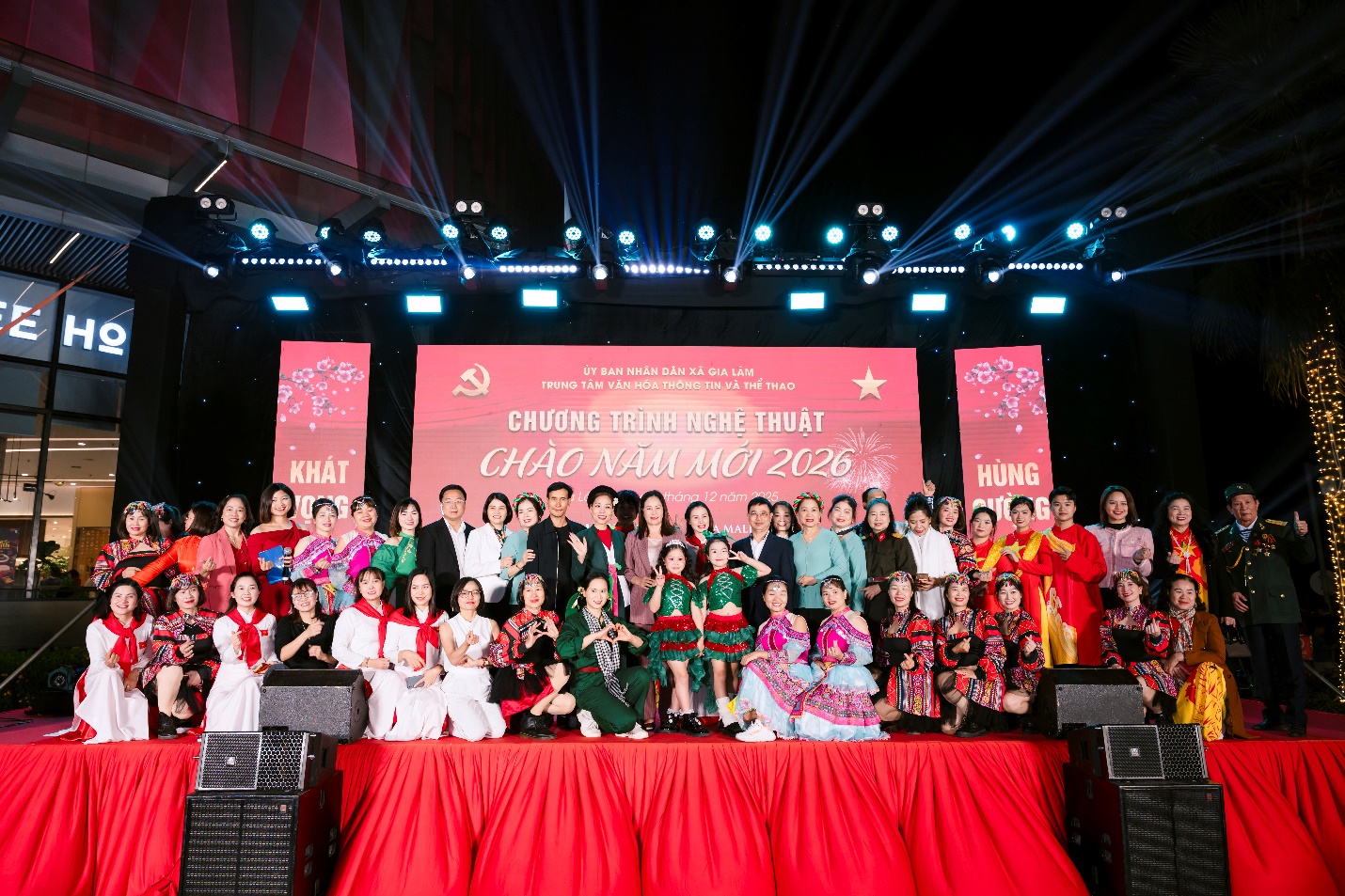 Gia Lâm tưng bừng chương trình nghệ thuật chào năm mới 2026- Ảnh 9.