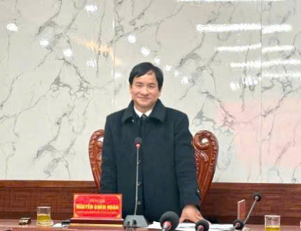 Thường trực Đảng ủy xã làm việc với Phòng Kinh tế, phòng VH-XH về Chương trình công tác năm 2026- Ảnh 1.