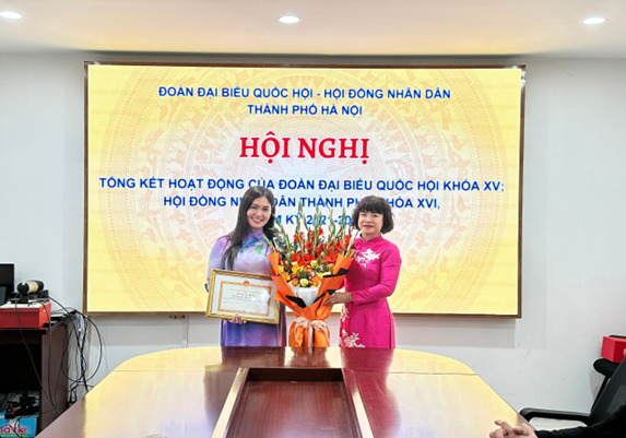 HĐND phường Bồ Đề tham dự Hội nghị trực tuyến tổng kết nhiệm kỳ 2021-2026 của Đoàn Đại biểu Quốc hội khóa XV và HĐND Thành phố khóa XVI.- Ảnh 4.