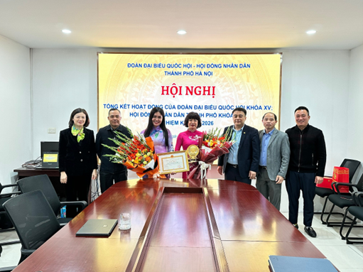 HĐND phường Bồ Đề tham dự Hội nghị trực tuyến tổng kết nhiệm kỳ 2021-2026 của Đoàn Đại biểu Quốc hội khóa XV và HĐND Thành phố khóa XVI.- Ảnh 6.