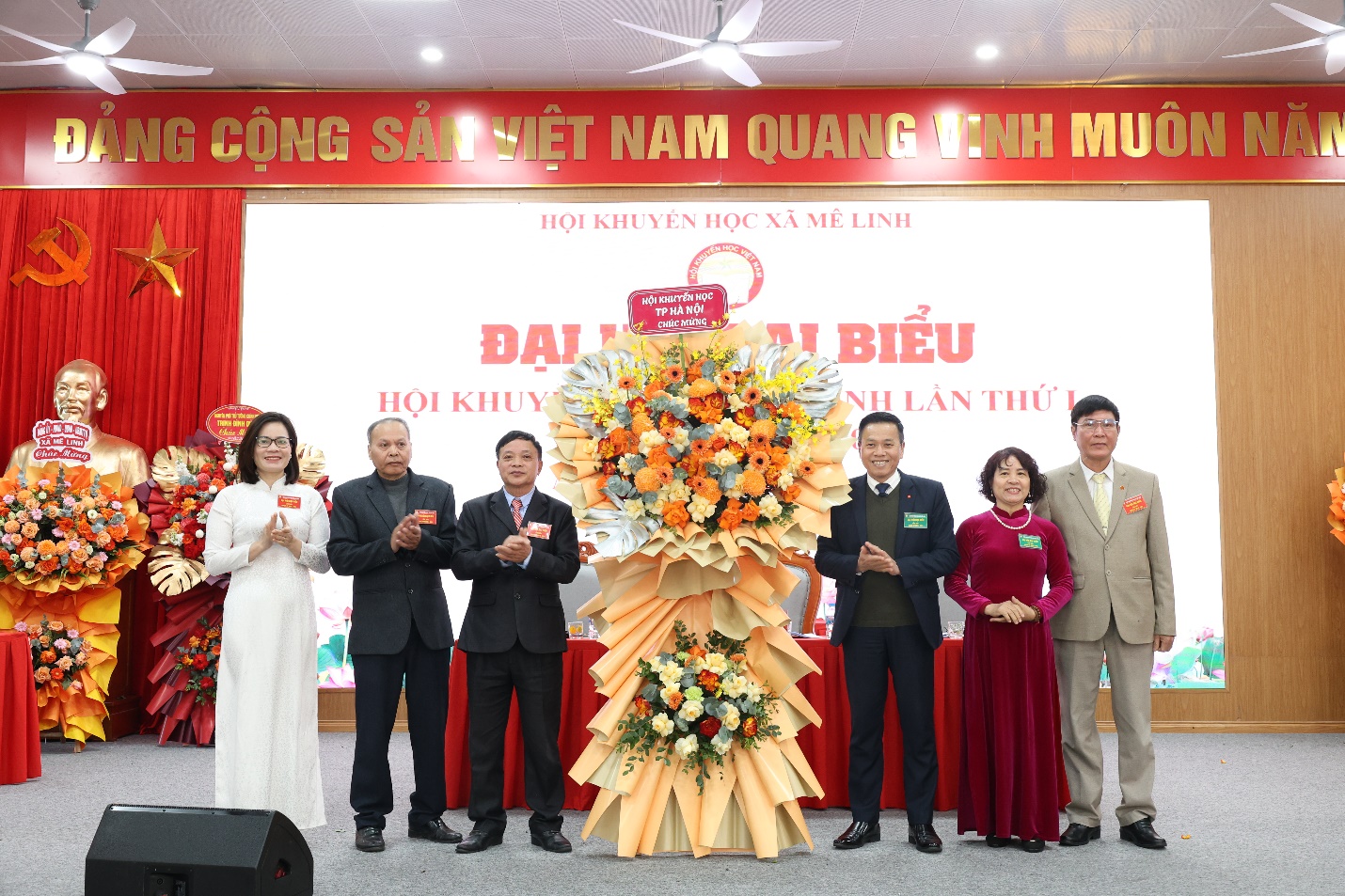 Đại hội Hội Khuyến học xã Mê Linh lần thứ I nhiệm kỳ 2026 - 2031 thành công tốt đẹp- Ảnh 1.