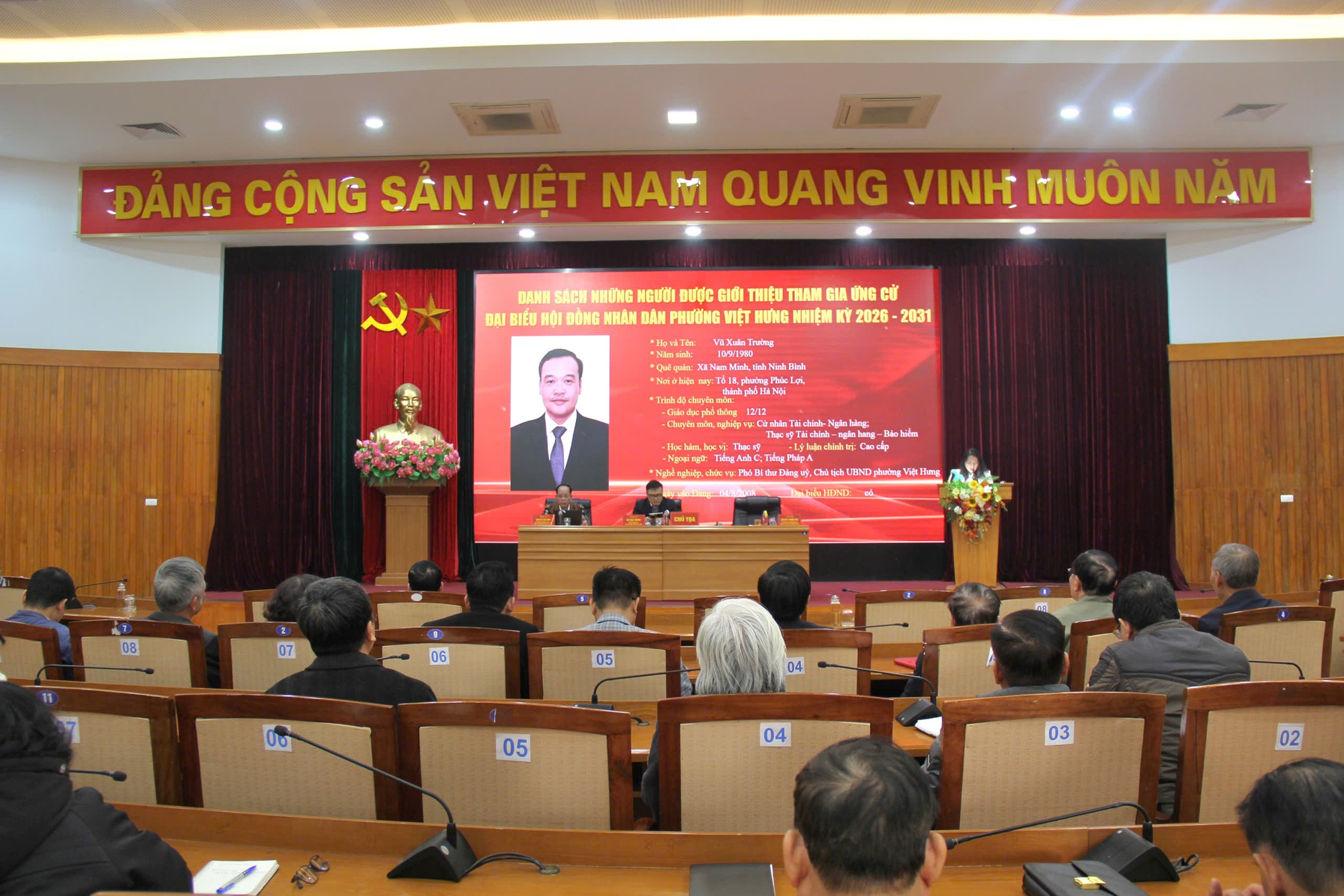 UBND Phường Việt Hưng tổ chức Hội nghị ban lãnh đạo mở rộng để thảo luận, giới thiệu người ứng cử đại biểu HĐND phường nhiệm kỳ 2026-2031- Ảnh 2.