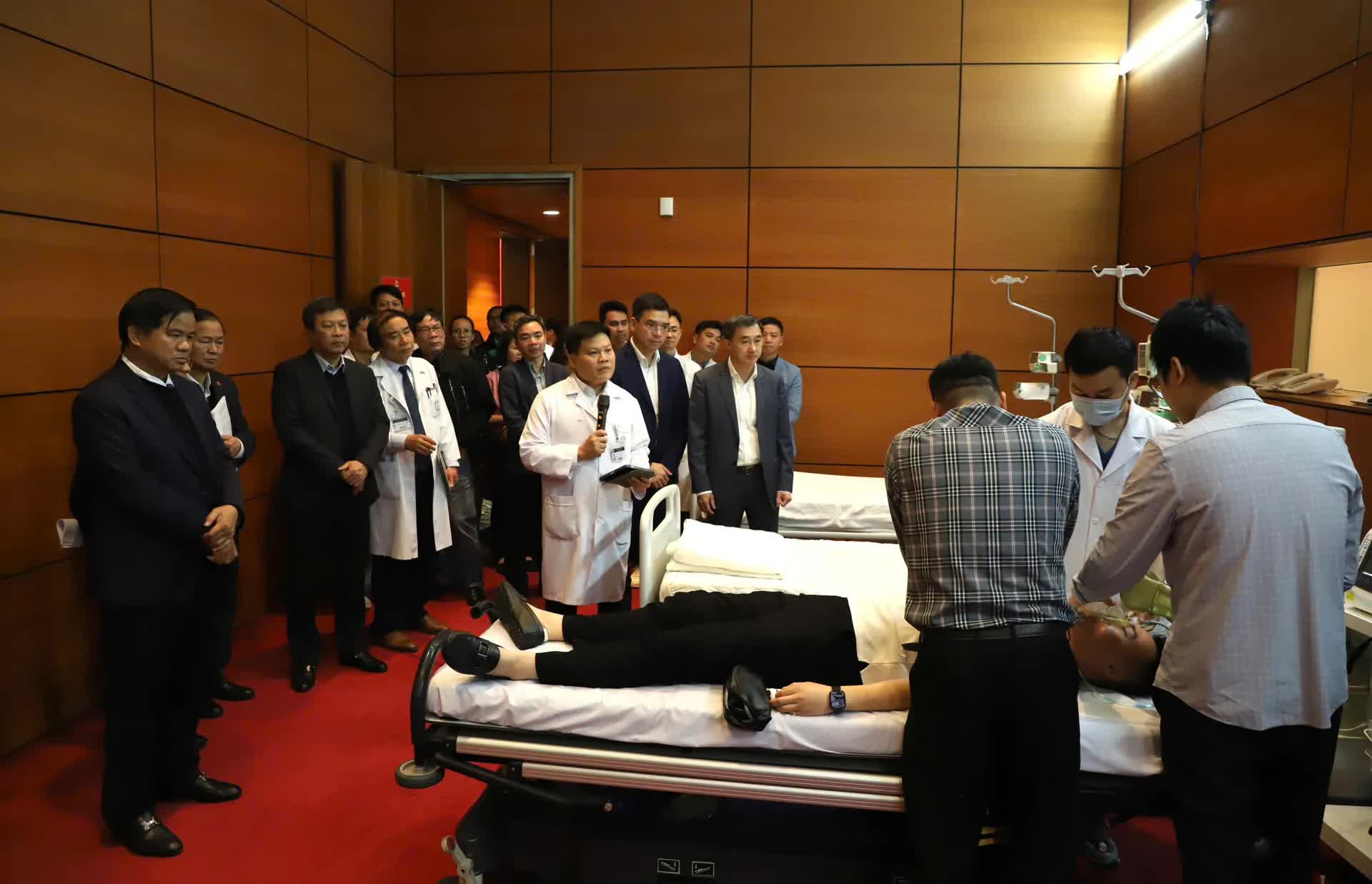 Diễn tập bảo đảm công tác y tế phục vụ Đại hội đại biểu toàn quốc lần thứ XIV của Đảng- Ảnh 4.