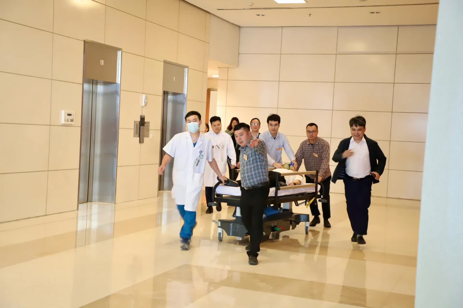 Diễn tập bảo đảm công tác y tế phục vụ Đại hội đại biểu toàn quốc lần thứ XIV của Đảng- Ảnh 5.