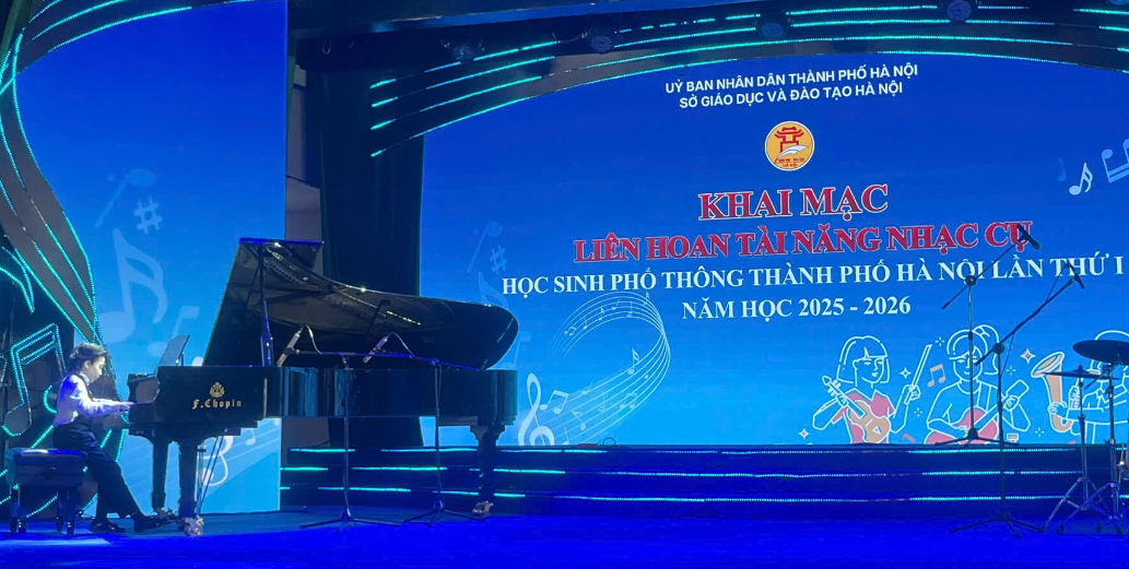 TÀI NĂNG NHÍ GIẢNG VÕ TỰ TIN TỎA SÁNG TẠI LIÊN HOAN NHẠC CỤ THÀNH PHỐ LẦN THỨ I- Ảnh 1.