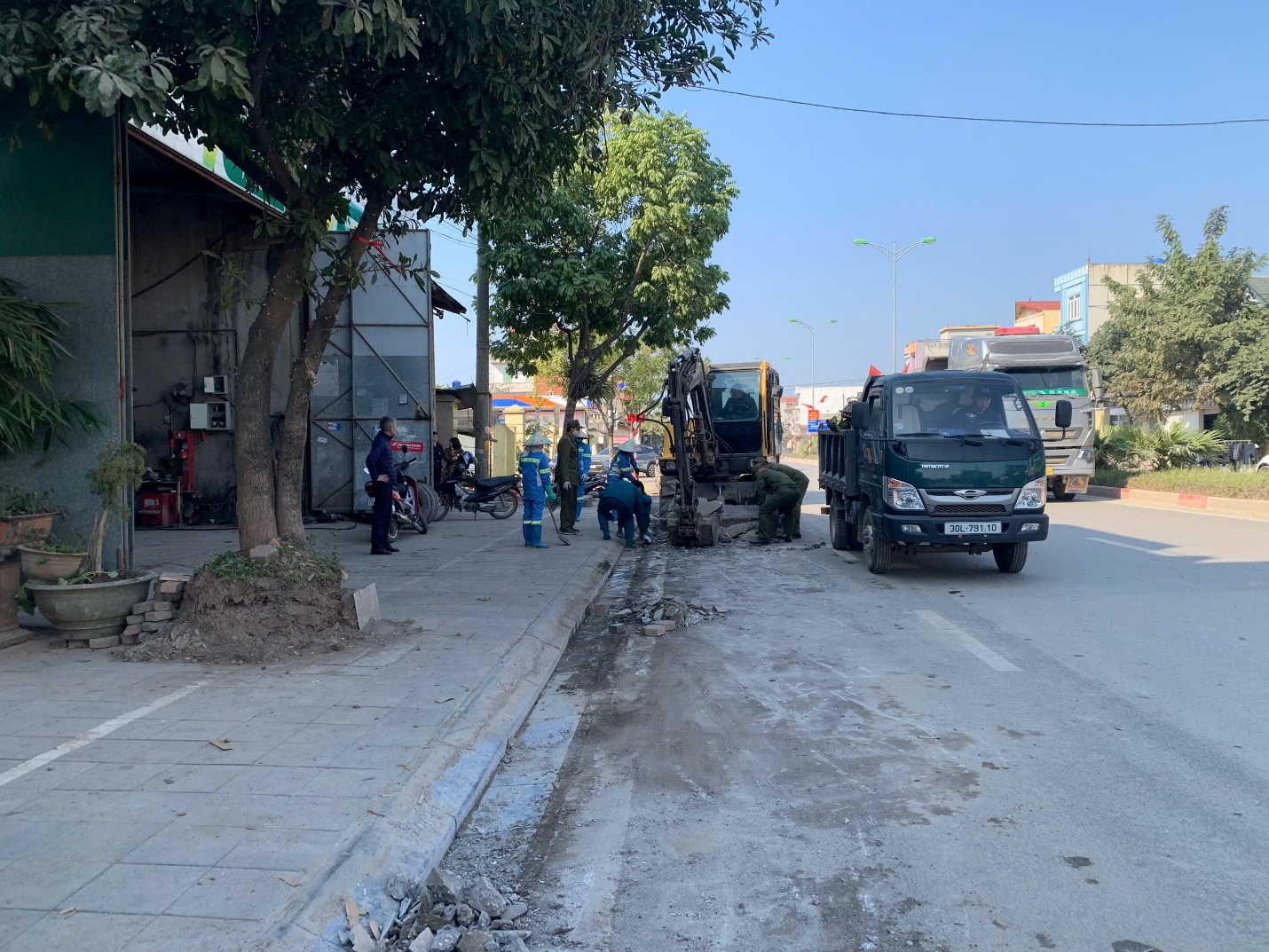 XÃ MỸ ĐỨC QUYẾT TÂM THIẾT LẬP TRẬT TỰ KỶ CƯƠNG, VĂN  MINH ĐÔ THỊ 
- Ảnh 10.