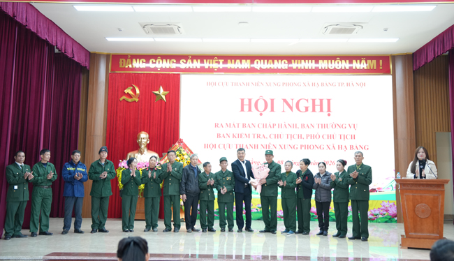 Hội Cựu thanh niên xung phong xã Hạ Bằng ra mắt Ban chấp hành lâm thời- Ảnh 2.