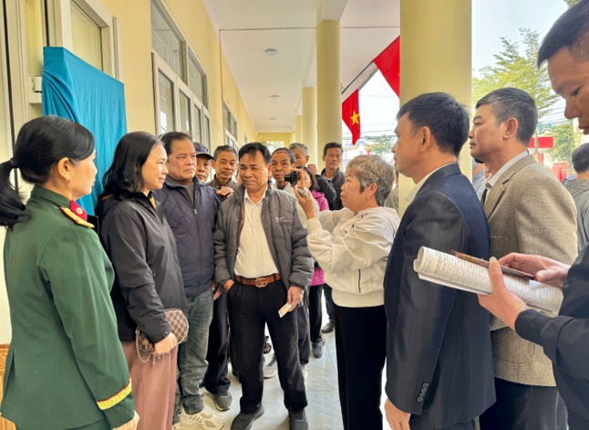 Hội Cựu chiến binh xã Hoài Đức tổ chức cấp đổi, cấp mới thẻ hội viên cho 2.139 hội viên- Ảnh 5.