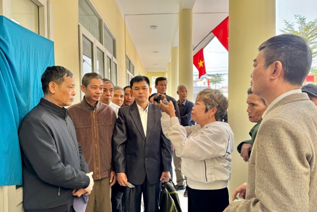 Hội Cựu chiến binh xã Hoài Đức tổ chức cấp đổi, cấp mới thẻ hội viên cho 2.139 hội viên- Ảnh 6.