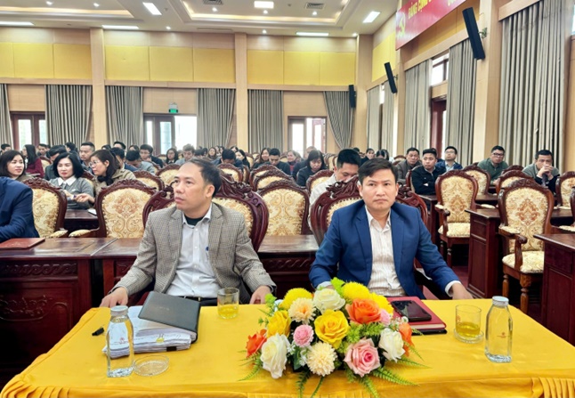 Đảng uỷ - HĐND - UBND - Uỷ ban MTTQ Việt Nam xã tổ chức hội nghị liên tịch lấy ý kiến cử tri nơi công tác đối với người được dự kiến giới thiệu ứng cử đại biểu HĐND Thành phố và đại biểu HĐND xã, nhiệm kỳ 2026-2031- Ảnh 3.