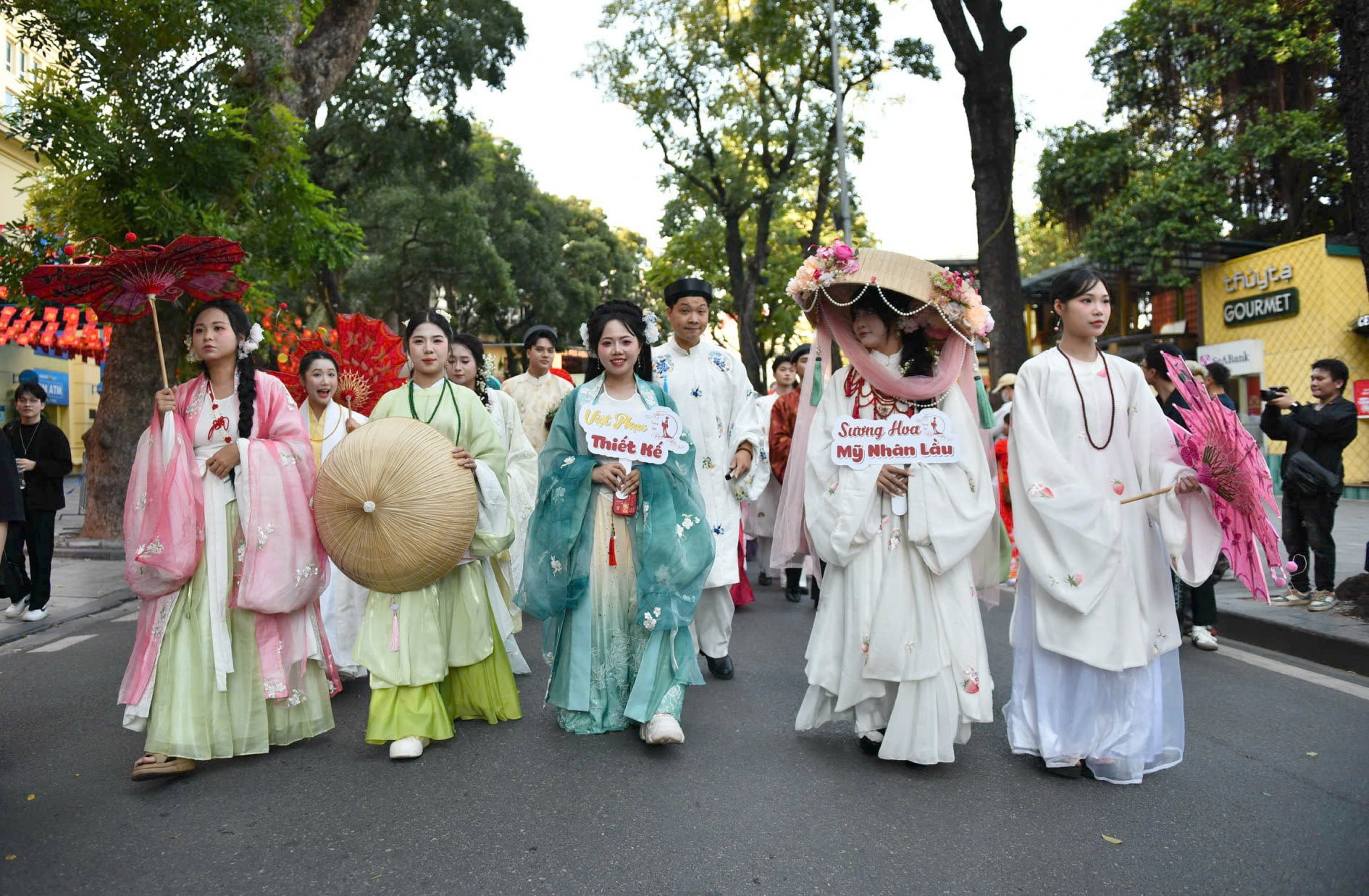 Hạnh phúc nhân dân - Thước đo của “kỷ nguyên vươn mình”- Ảnh 3.