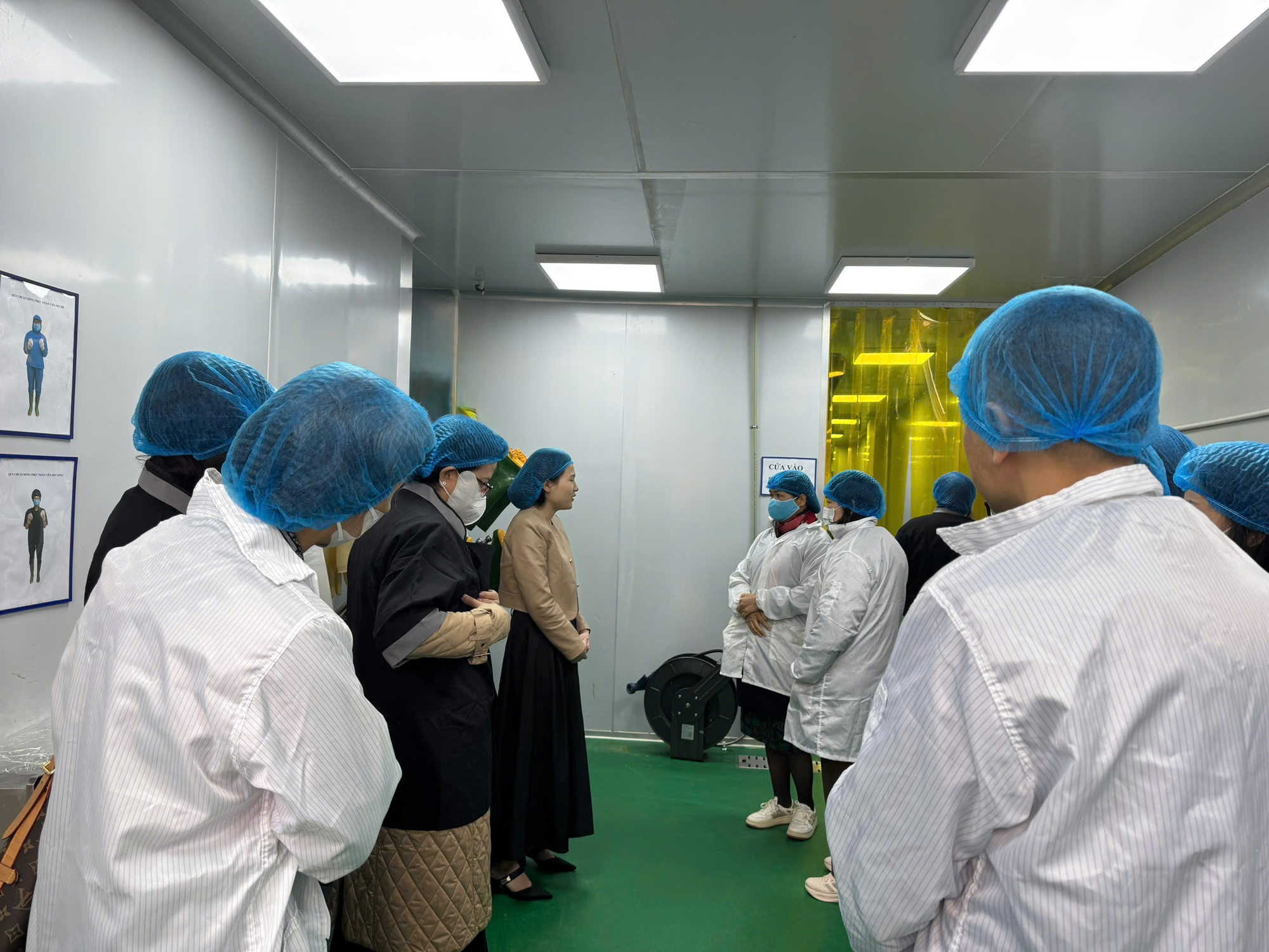 Trường TH Đại Kim tiếp tục tiếp tục công tác kiểm tra, giám sát các đơn vị cung cấp thực phẩm- Ảnh 2.