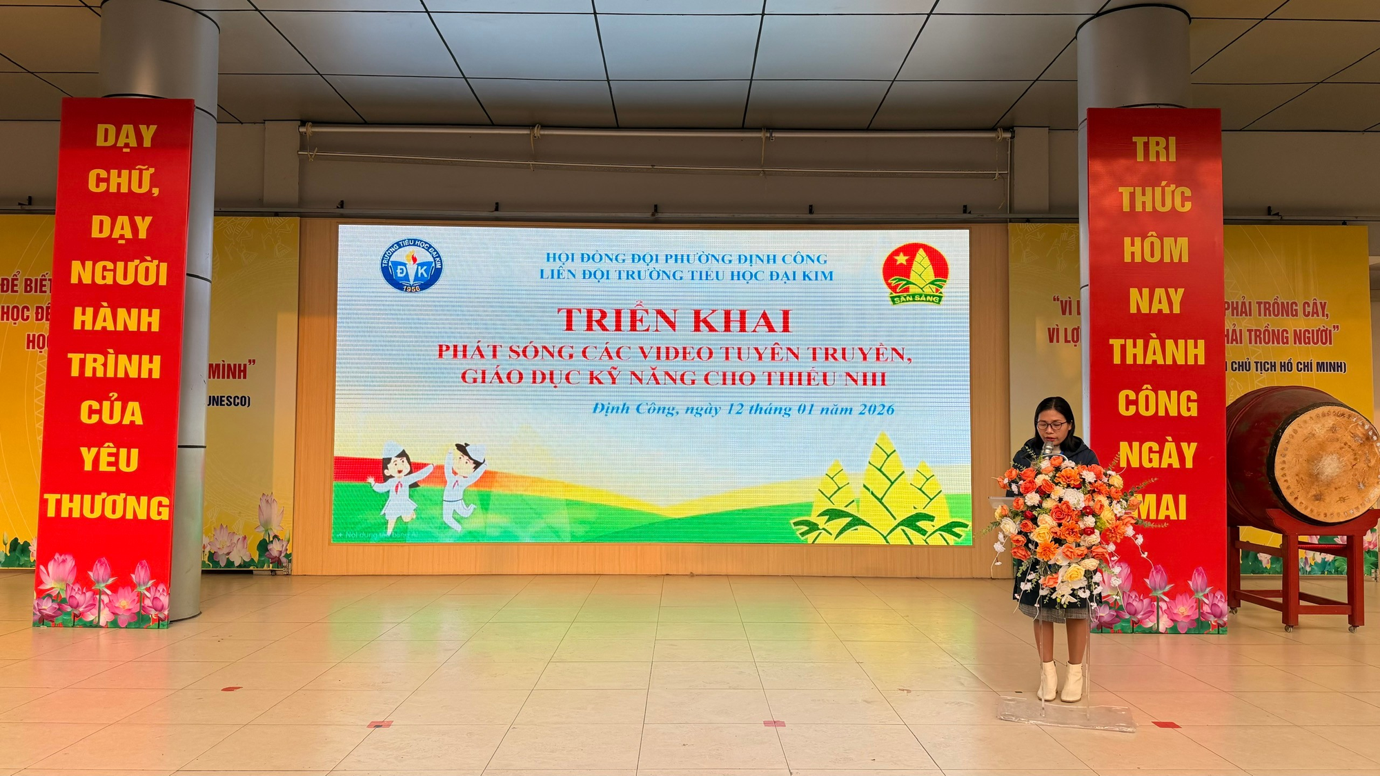 Liên đội trường Tiểu học Đại Kim triển khai phát sóng các video tuyên truyền, giáo dục kỹ năng cho đội viên, thiếu niên, nhi đồng- Ảnh 4.