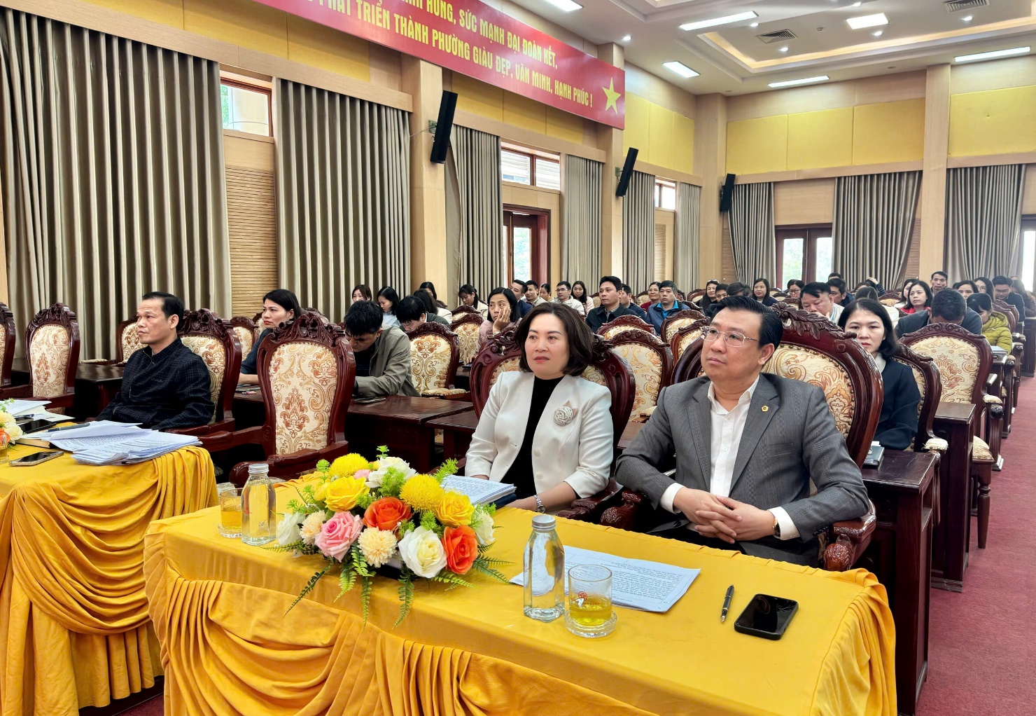 Đảng uỷ - HĐND - UBND - Uỷ ban MTTQ Việt Nam xã tổ chức hội nghị liên tịch lấy ý kiến cử tri nơi công tác đối với người được dự kiến giới thiệu ứng cử đại biểu HĐND Thành phố và đại biểu HĐND xã, nhiệm kỳ 2026-2031- Ảnh 2.