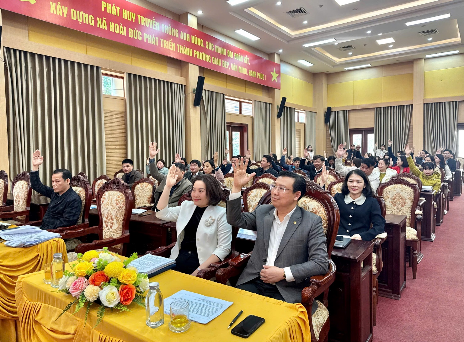 Đảng uỷ - HĐND - UBND - Uỷ ban MTTQ Việt Nam xã tổ chức hội nghị liên tịch lấy ý kiến cử tri nơi công tác đối với người được dự kiến giới thiệu ứng cử đại biểu HĐND Thành phố và đại biểu HĐND xã, nhiệm kỳ 2026-2031- Ảnh 11.