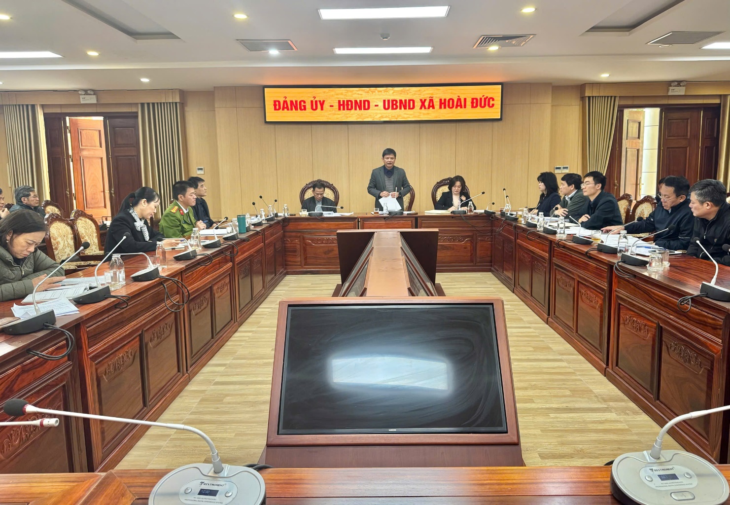 Hoài Đức tổ chức hội nghị triển khai công tác chuẩn bị Tết Nguyên đán Bính Ngọ 2026- Ảnh 1.