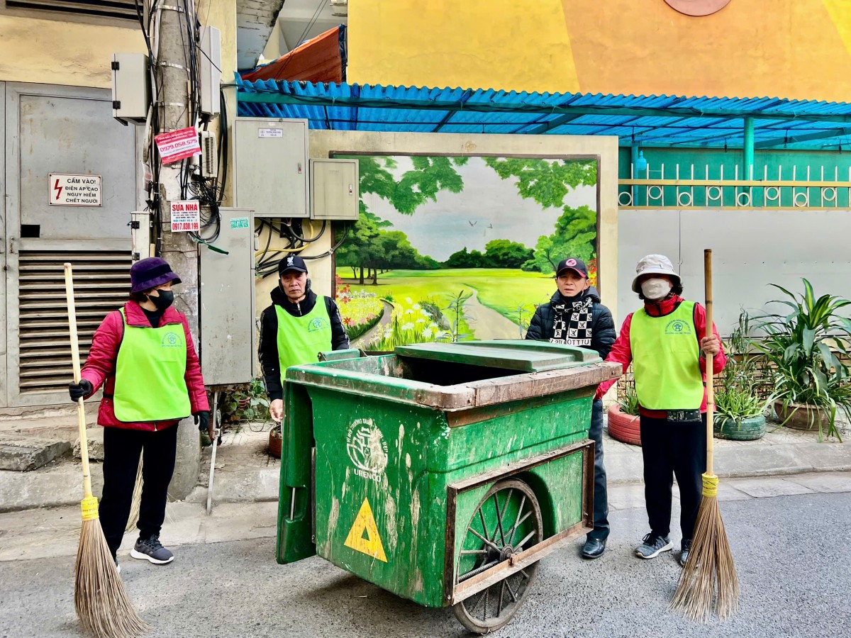 “Khỏe người - sạch phố”: Nét đẹp đời thường lan tỏa ở phường Hai Bà Trưng- Ảnh 4.