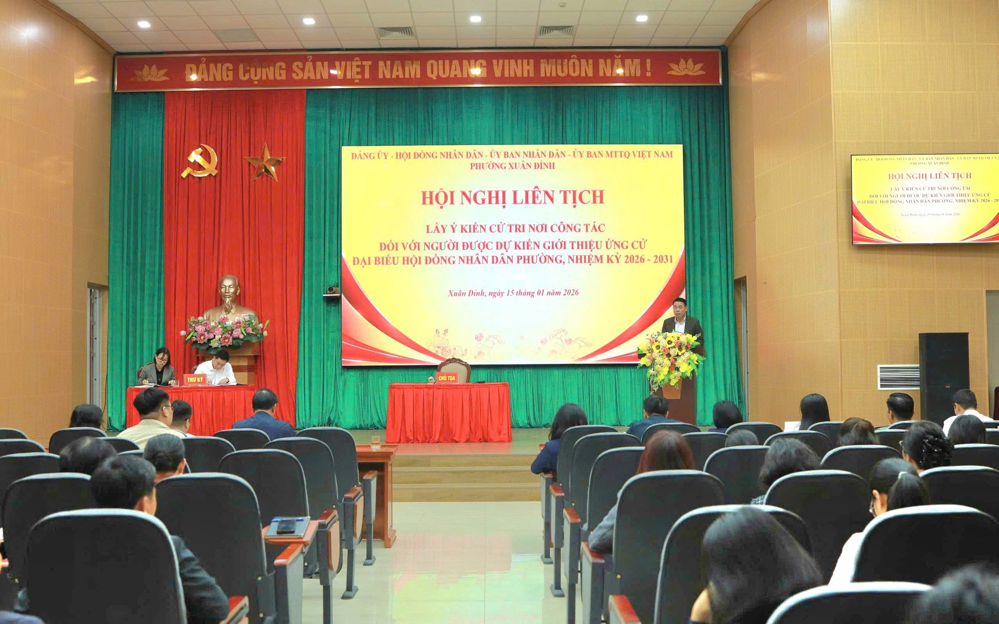 Phường Xuân Đỉnh lấy ý kiến cử tri nơi công tác đối với người ứng cử đại biểu HĐND phường nhiệm kỳ 2026 - 2031