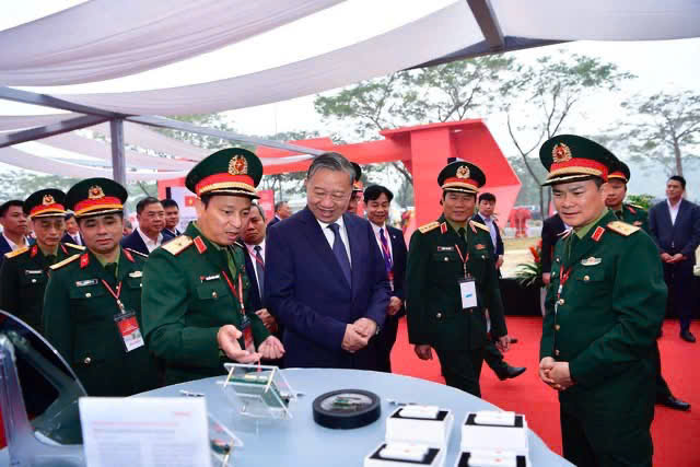 KHỞI CÔNG NHÀ MÁY CHẾ TẠO CHIP BÁN DẪN ĐẦU TIÊN TẠI VIỆT NAM- Ảnh 2.