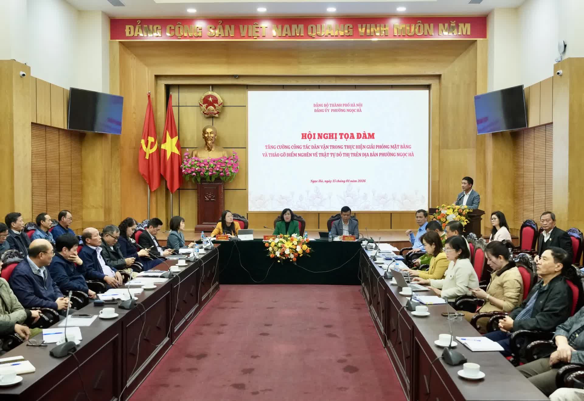 Phường Ngọc Hà tăng cường dân vận, tháo gỡ điểm nghẽn giải phóng mặt bằng- Ảnh 1.
