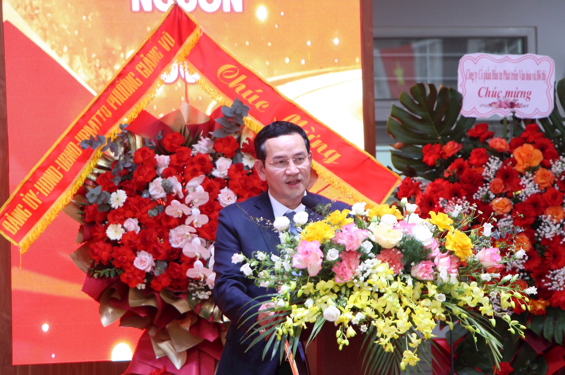 Phường Giảng Võ gắn biển công trình trường học chào mừng Đại hội XIV- Ảnh 4.